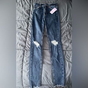 High wasted jeans